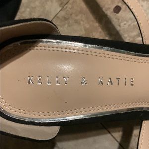 Kelly & Katie black high heels size 8.5